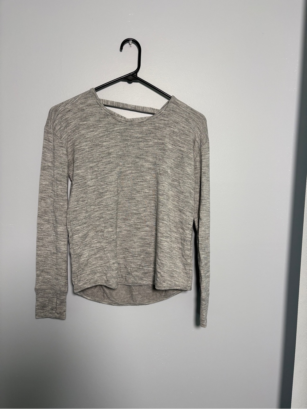 Athleta Heather Gray Long-Sleeve Crew Tee